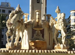 Plaza de los caballos Alicante